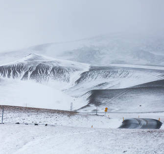 Дорога меж Исландских сопок