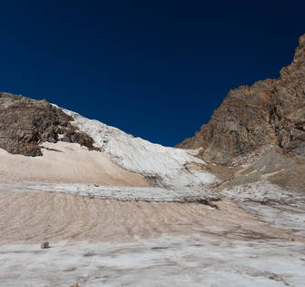 Ледопад на перевале Гумачи