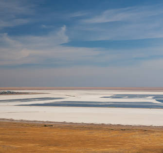 Солёное озеро Баскунчак